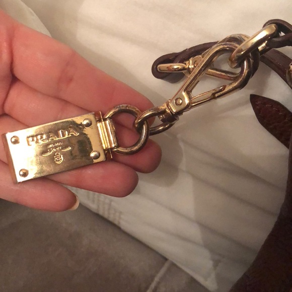 Prada large tote handbag with gold hardware - Picture 6 of 6